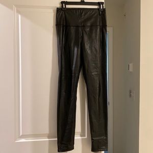 High wasted lined black leather leggings